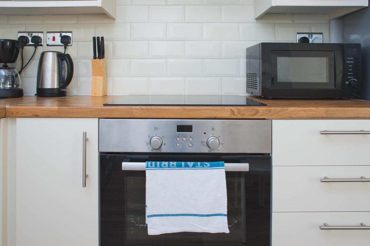 Mycityhaven - 3 Bedroom Shirehampton Flat Near Avonmouth & M4 Bristol Bagian luar foto